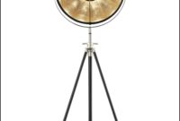 Retro Tripod Studio Floor Lamp Retro Tripod Studio Floor Lamp