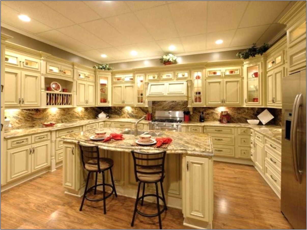 Antique White Kitchen Cabinets With Granite Countertops